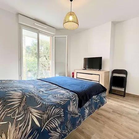 Confort Et Calme A : T2 Climatise Avec Wi-fi, Balcon Et Double Garage, Proche Centre-ville - Fr-1-226b-186