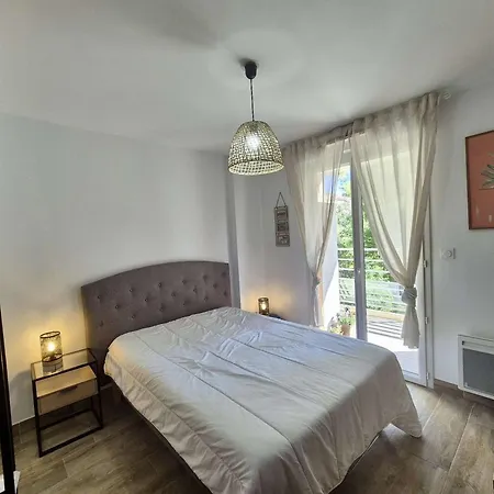 Confort Et Calme A : T2 Climatise Avec Wi-fi, Balcon Et Double Garage, Proche Centre-ville - Fr-1-226b-186 *